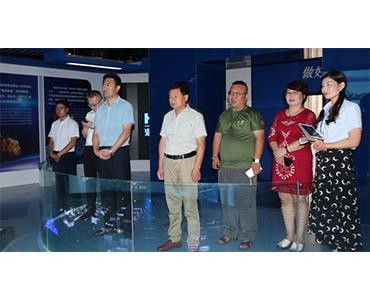 银川市投资促进局、山东潍坊商会领导一行来集团参观访问