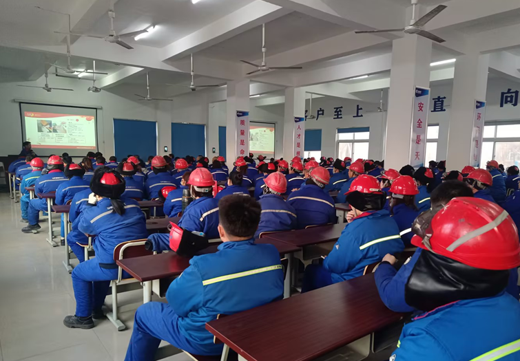 ug环球原药生产系统：开工第一课 安全走在前